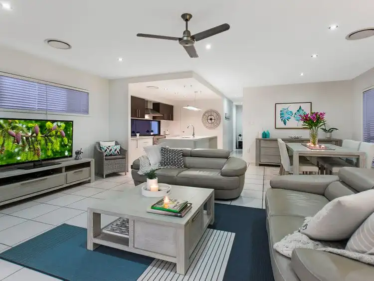 Fifth view of Homely house listing, 18 Parkview Avenue, Wynnum QLD 4178