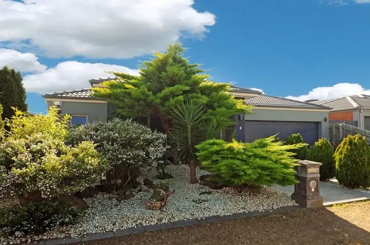 6 Arkley Close, Skye VIC 3977