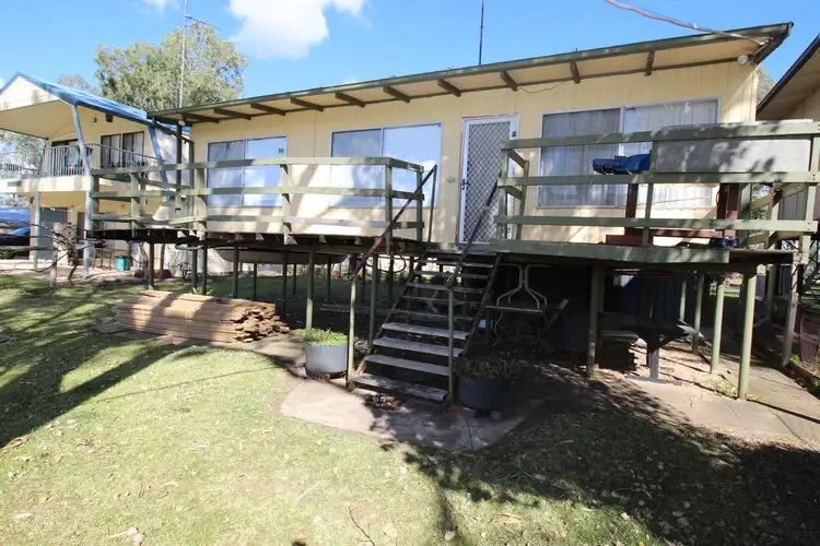 26 Page Drive, Blanchetown SA 5357