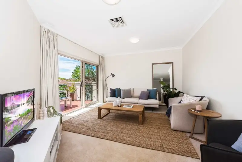 Main view of Homely apartment listing, 10/4 Mortimer Lewis Drive, Huntleys Cove NSW 2111
