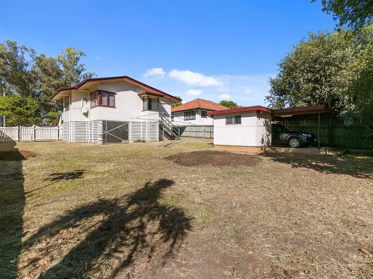 30 Baillieston Street, Leichhardt QLD 4305