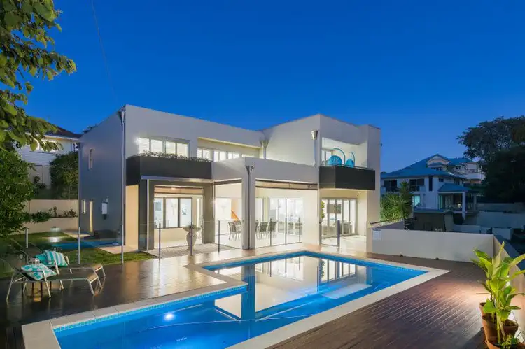 33 Aaron Avenue, Hawthorne QLD 4171