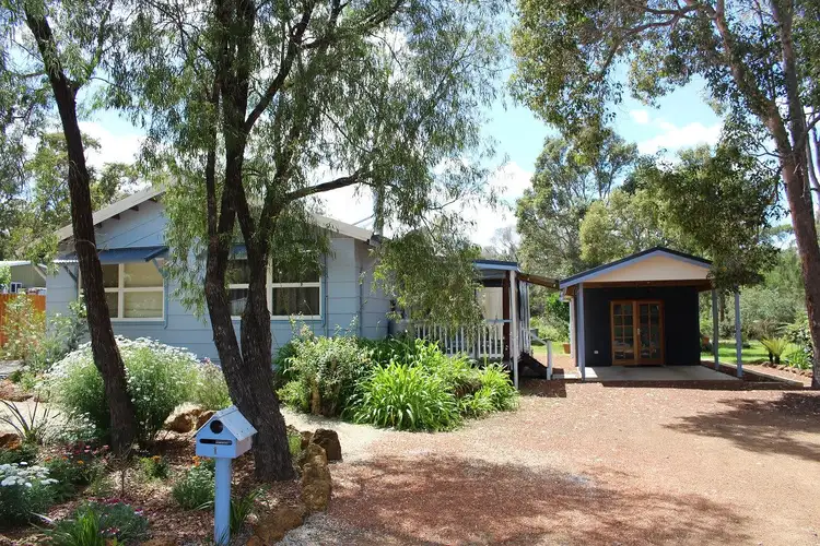 1 Simmonds Place, Denmark WA 6333