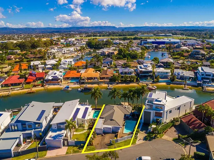 Second view of Homely house listing, 24 The Lido, Isle Of Capri QLD 4217