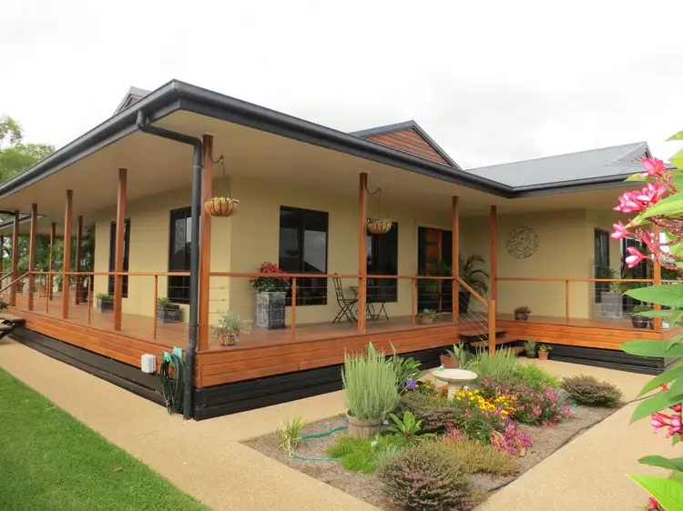 5 Carrington Place, Emerald QLD 4720