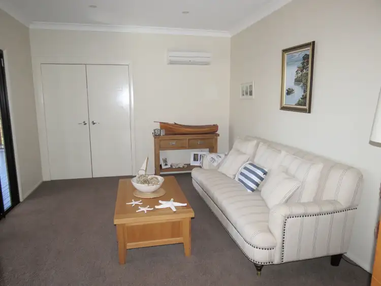 Seventh view of Homely house listing, 5 Carrington Place, Emerald QLD 4720