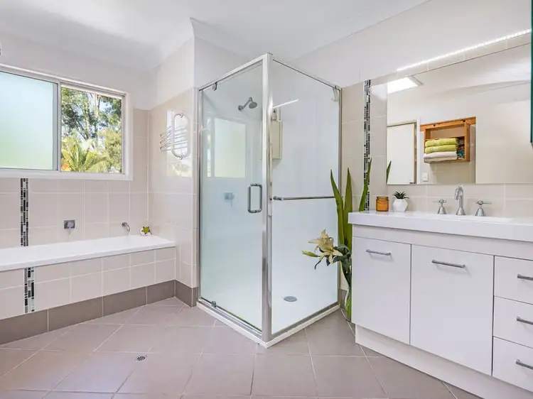 73 Dennis Road, Springwood QLD 4127