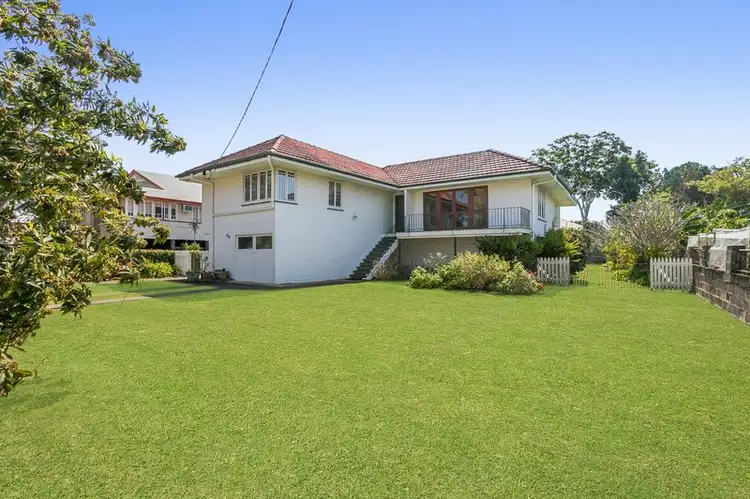 90 Donaldson Street, Corinda QLD 4075