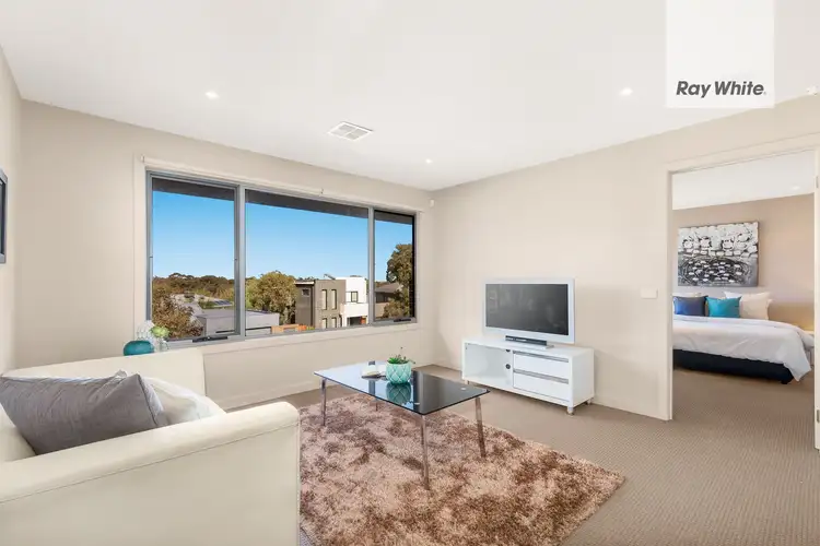 Fifth view of Homely house listing, 17 Sugarloaf Drive, Macleod VIC 3085