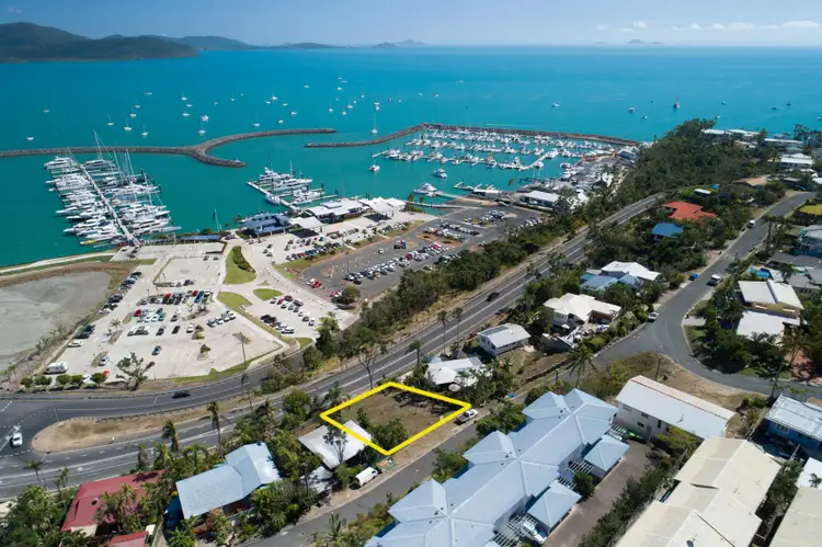 13 Airlie Crescent, Airlie Beach QLD 4802