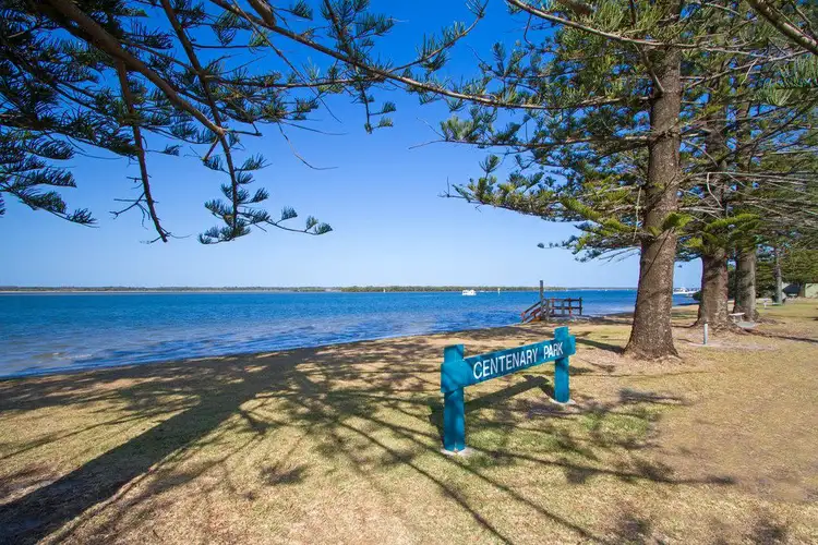 Fourth view of Homely house listing, 1and2/17 Holly Avenue, Hollywell QLD 4216