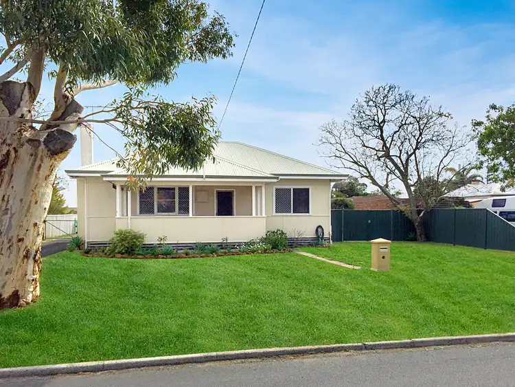 22 Queensbury Street, South Bunbury WA 6230