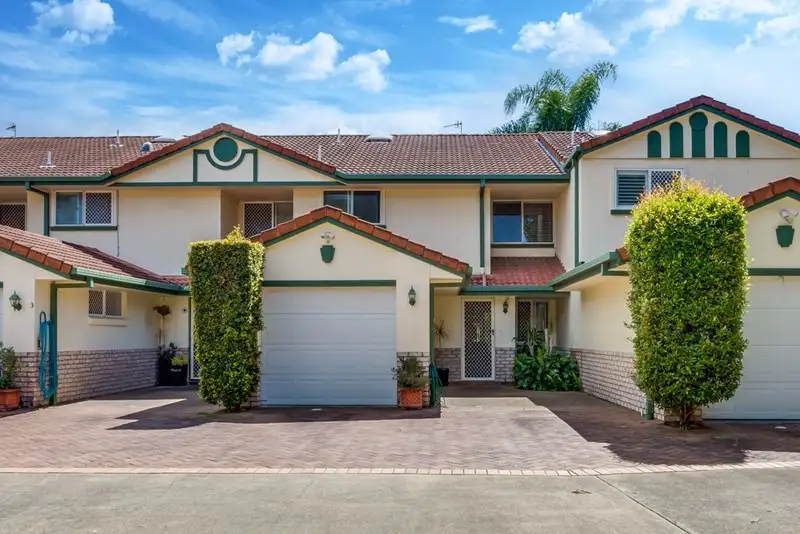 Main view of Homely unit listing, 4/79 Benowa Road, Southport QLD 4215
