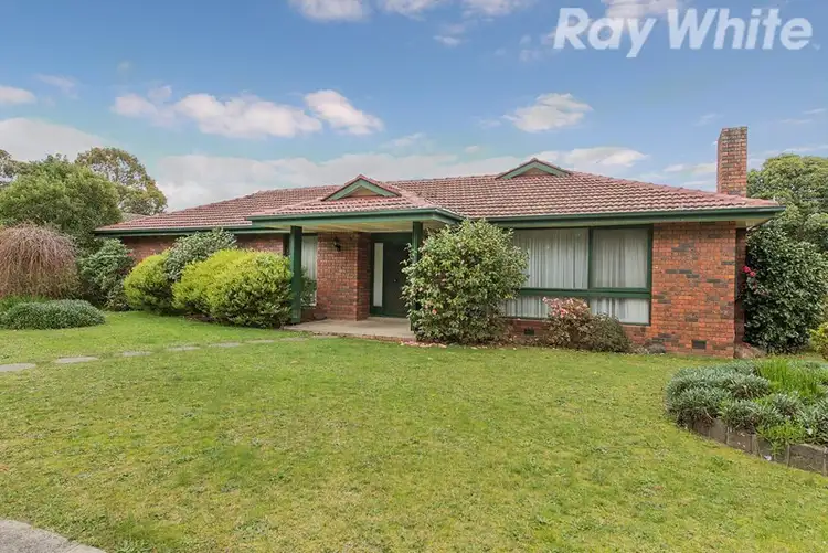23 Beckenham Drive, Ferntree Gully VIC 3156