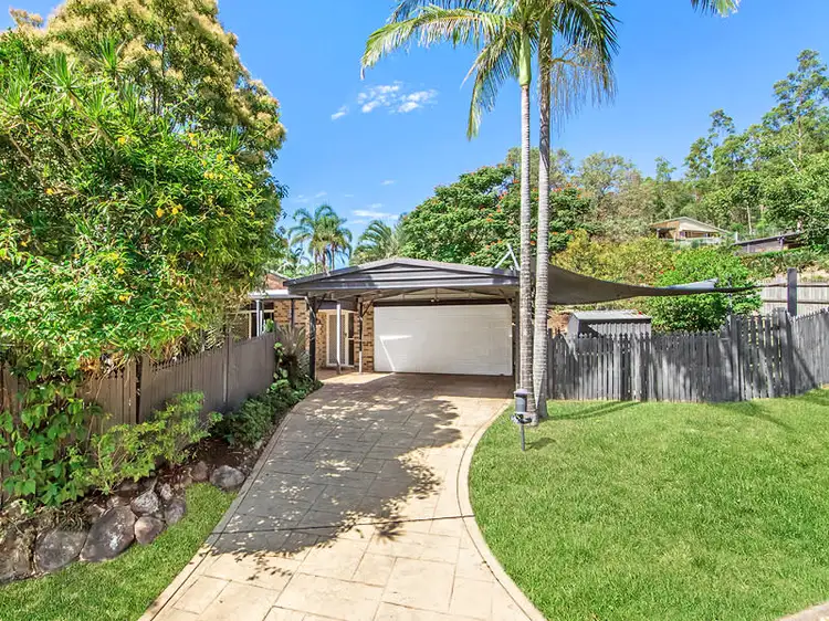 5A Rosewall Place, Oxenford QLD 4210