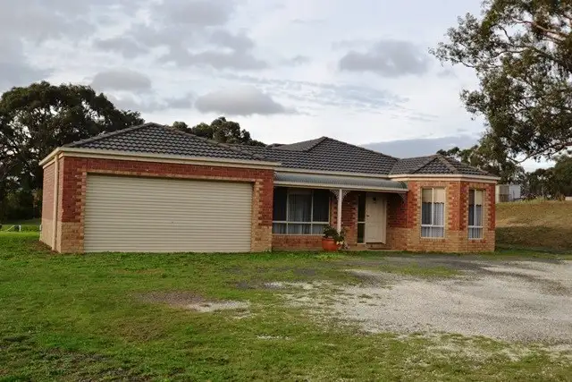 13 Roditis Avenue, Broadford VIC 3658