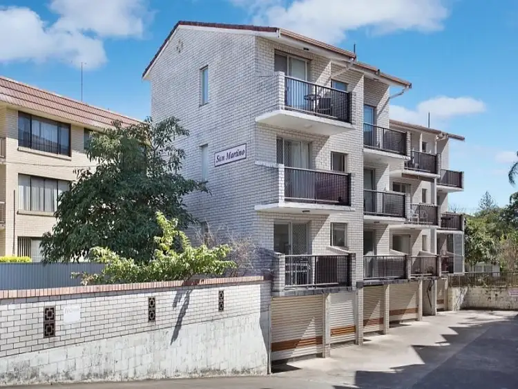 4/45 Britannia Avenue, Broadbeach QLD 4218