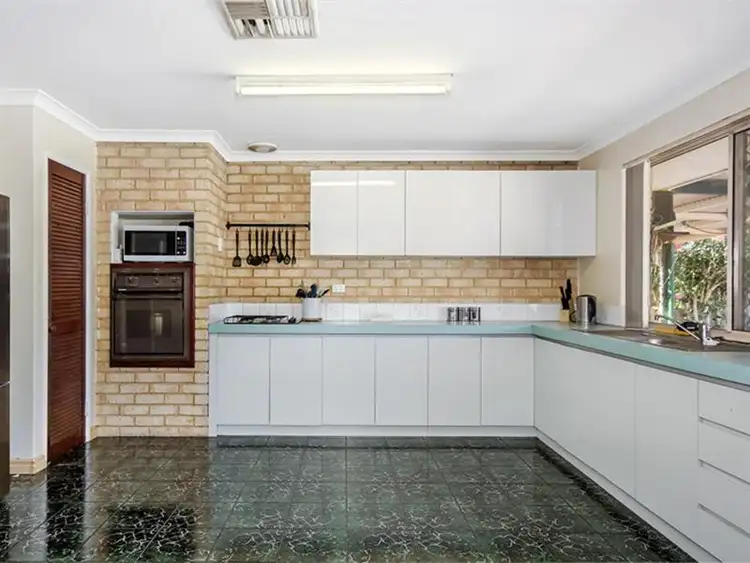Seventh view of Homely house listing, 5 Selwyn Rise, Greenfields WA 6210