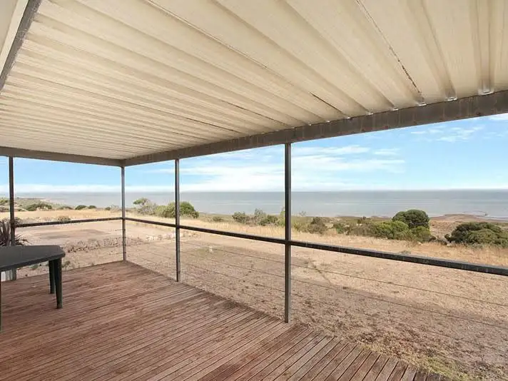 11 James Well Road, James Well SA 5571