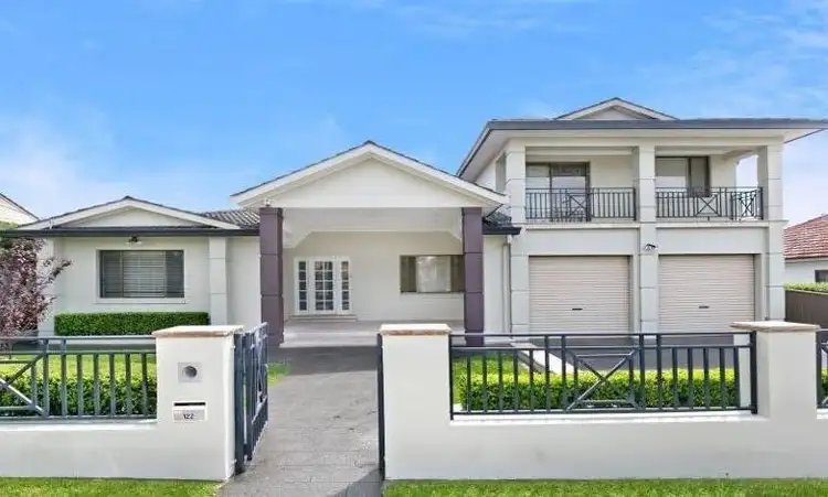 122 Camden Street, Fairfield Heights NSW 2165