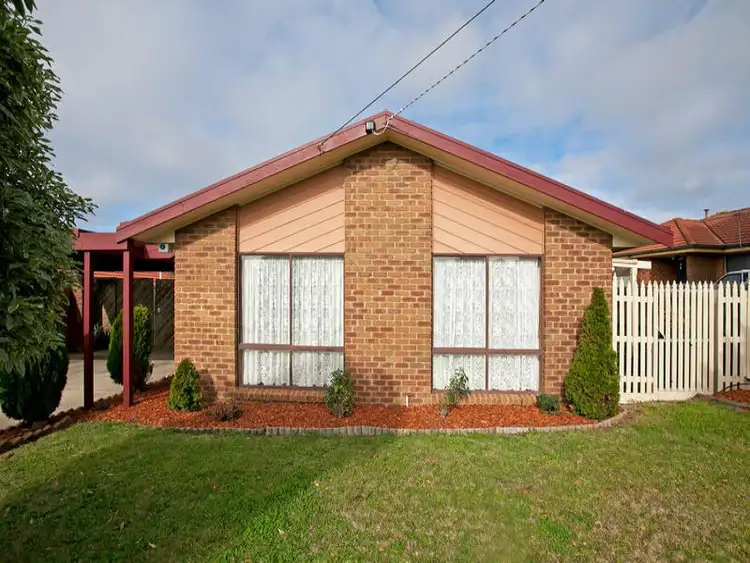 Second view of Homely house listing, 5 Seymour Close, Grovedale VIC 3216