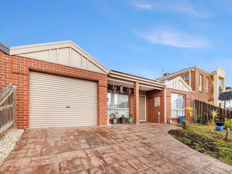 1 Cottage Close, Roxburgh Park VIC 3064