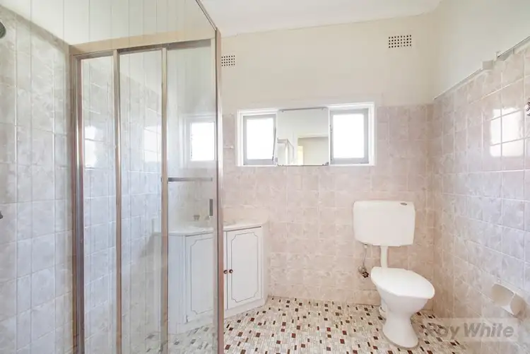 Fifth view of Homely house listing, 122 Addison Street, Goulburn NSW 2580