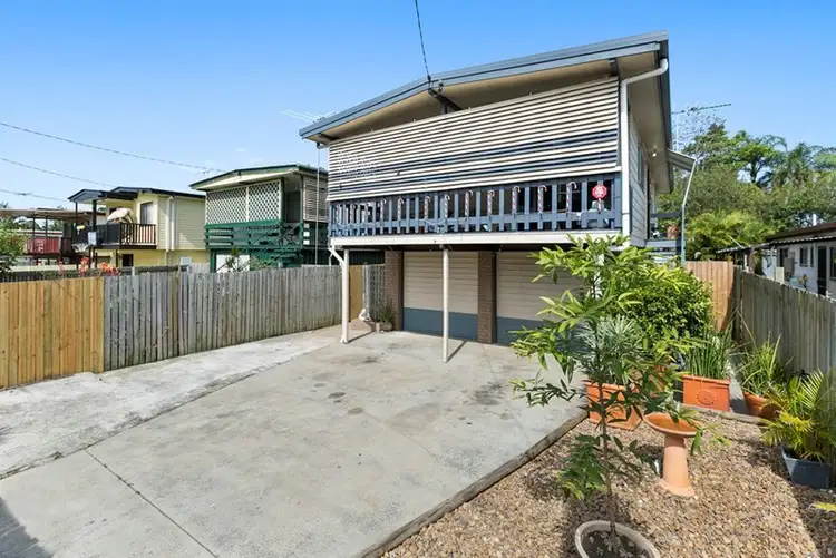 27 Moon Street, Caboolture South QLD 4510