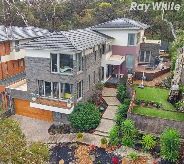 13 Lookout Rise, Macleod VIC 3085