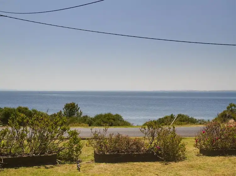 40 Forrest Avenue, Newhaven VIC 3925