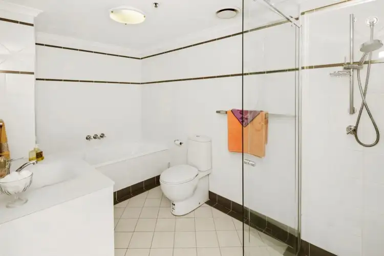 Seventh view of Homely apartment listing, 29/11-17 Hughes Avenue, Main Beach QLD 4217