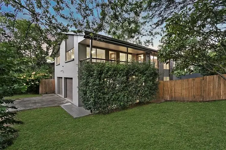 17 Leander Street, Chapel Hill QLD 4069