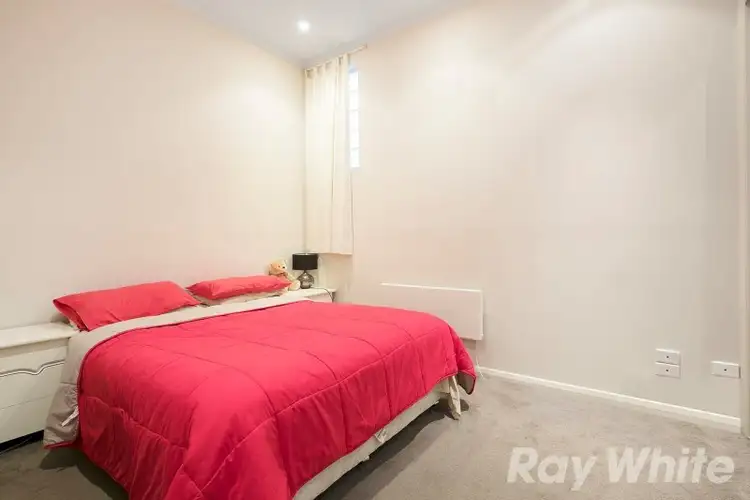 Fifth view of Homely apartment listing, 2/13 Chapel Road, Moorabbin VIC 3189