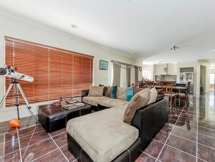 Sixth view of Homely house listing, 10 Lofty Road, Tarneit VIC 3029