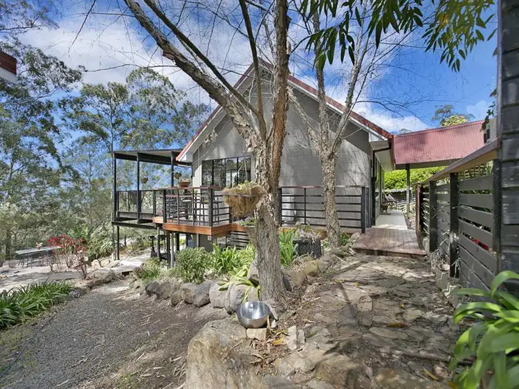 57 Kinabalu Drive, Tamborine Mountain QLD 4272