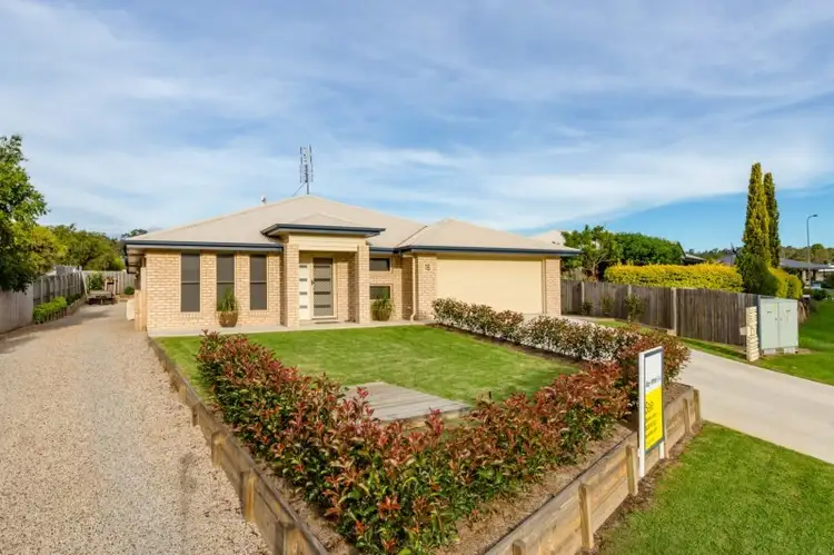 16 Parkland Drive, Crows Nest QLD 4355