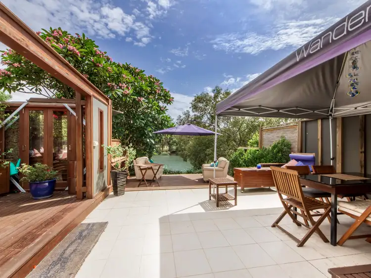 Second view of Homely other listing, 1/5 Royal Palm Court, Southport QLD 4215