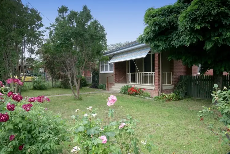 10 Immarna Place, Kooringal NSW 2650