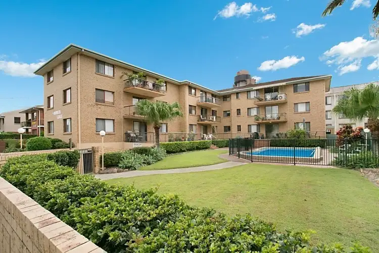 4 'Armrick Lodge' 27 Armrick Avenue, Broadbeach QLD 4218