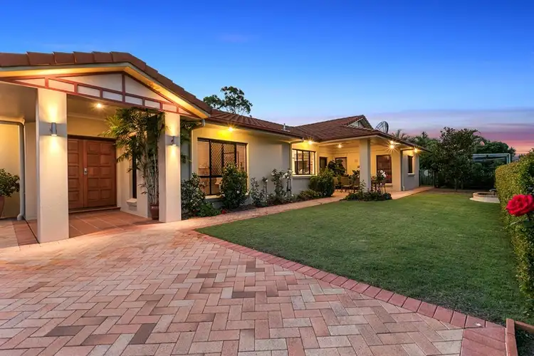 16 Little Close, Wakerley QLD 4154