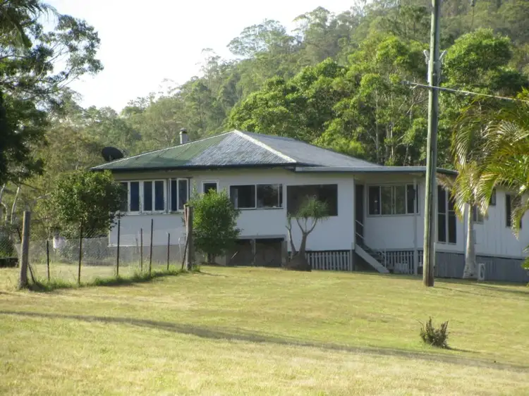 36 Hill Road, Stanmore QLD 4514