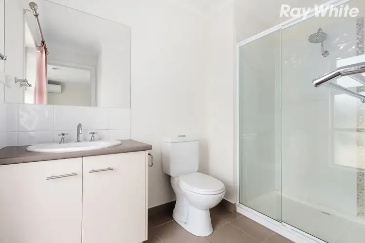 Sixth view of Homely house listing, 20 Melissa Way, Pakenham VIC 3810