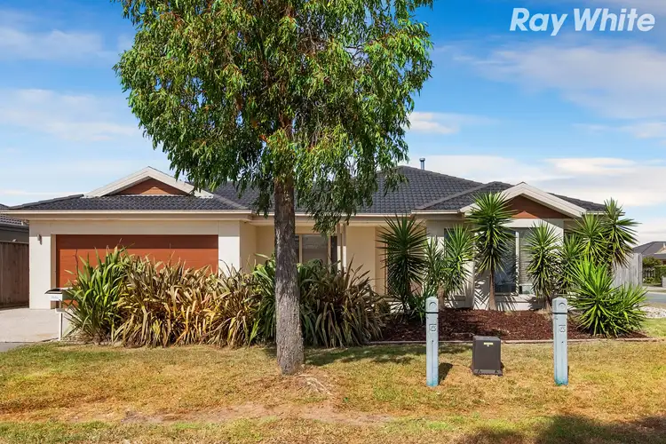 2 Ramona Way, Pakenham VIC 3810