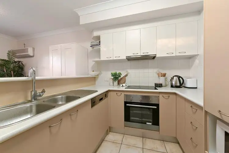 Second view of Homely unit listing, 8/5 Whytecliffe Street, Albion QLD 4010