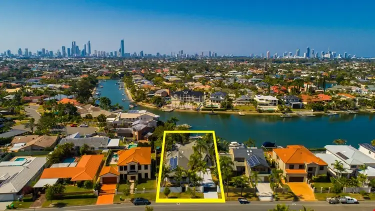 50 Edinburgh Road, Benowa Waters QLD 4217