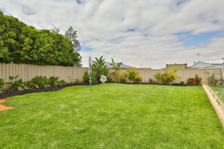 Fifth view of Homely house listing, 44 Betty Krake Drive, Red Cliffs VIC 3496