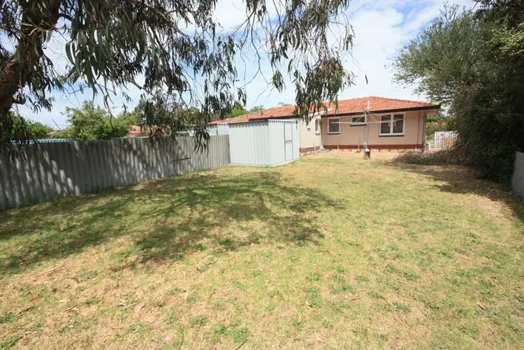 6B Hannans Street, Morley WA 6062
