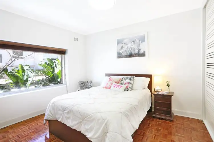 Fourth view of Homely apartment listing, 204/6A Birtley Place, Elizabeth Bay NSW 2011