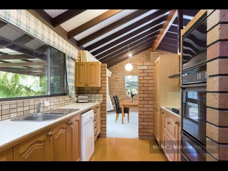 Fourth view of Homely house listing, 7 Staaten Street, Chapel Hill QLD 4069