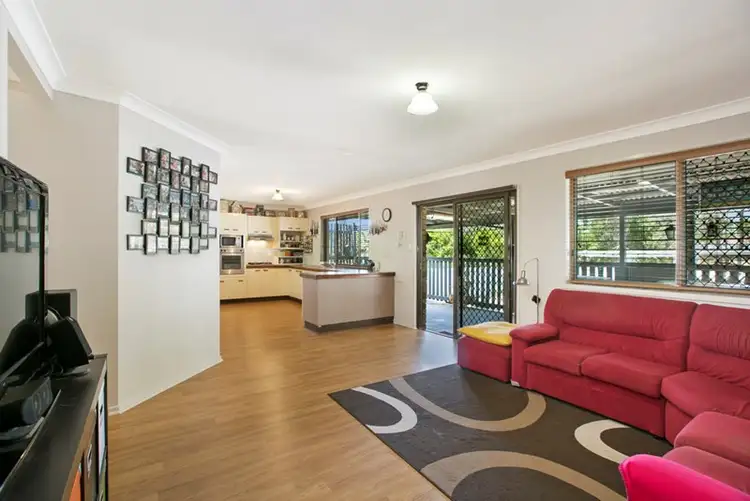 Second view of Homely house listing, 2 Chatsworth Circuit, Capalaba QLD 4157